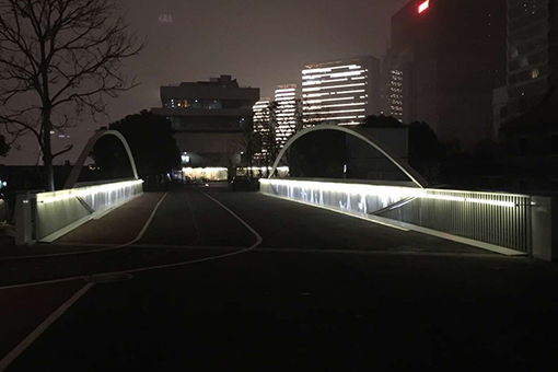 Il caso del pannello luminoso ponte