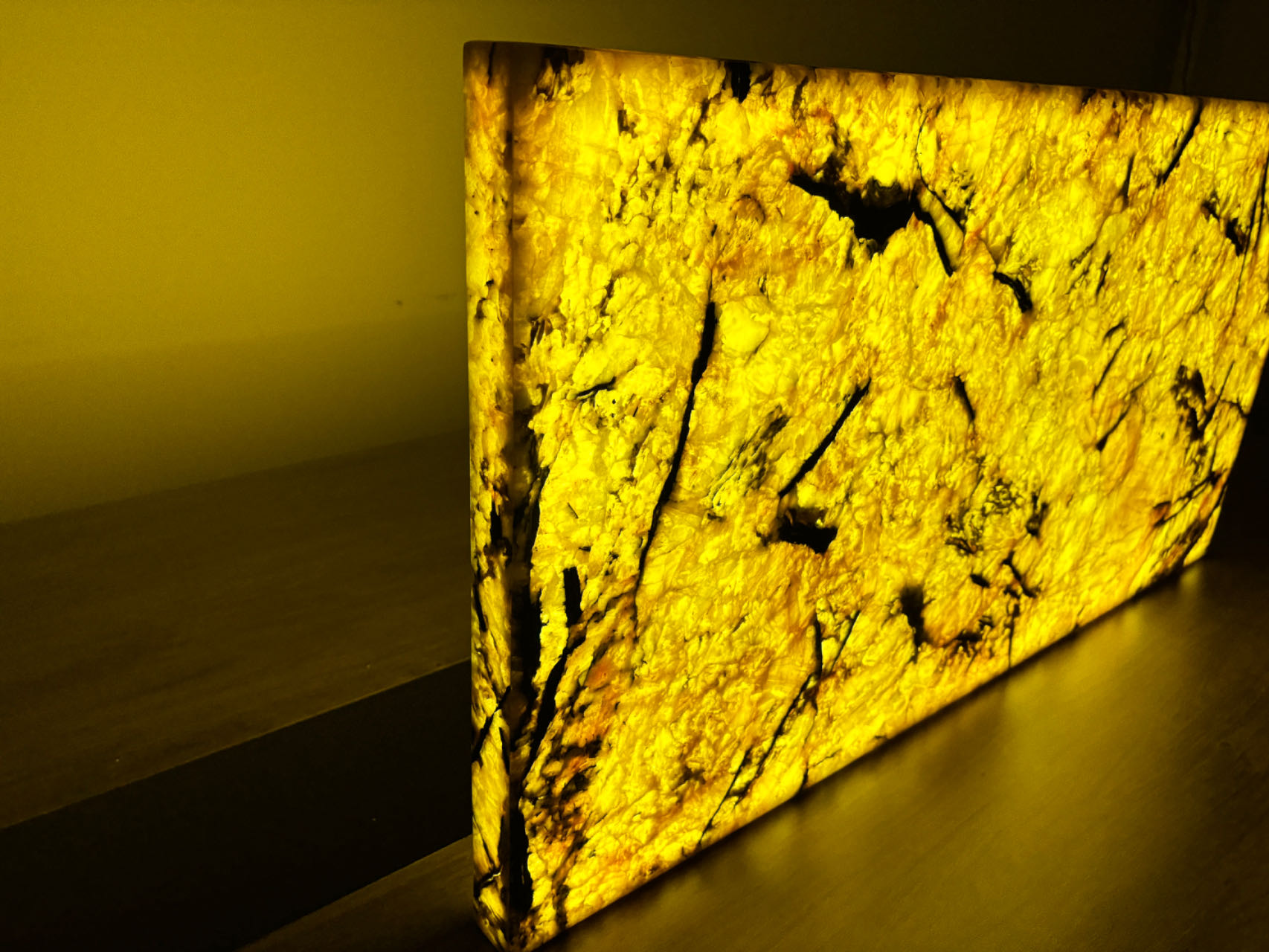 Marble backlighting-una soluzione di design innovativa